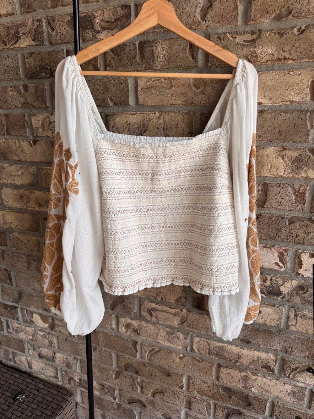 Anthropologie Embroidered Smocked Puff Sleeve Crop Top Ivory Gold Floral 2X